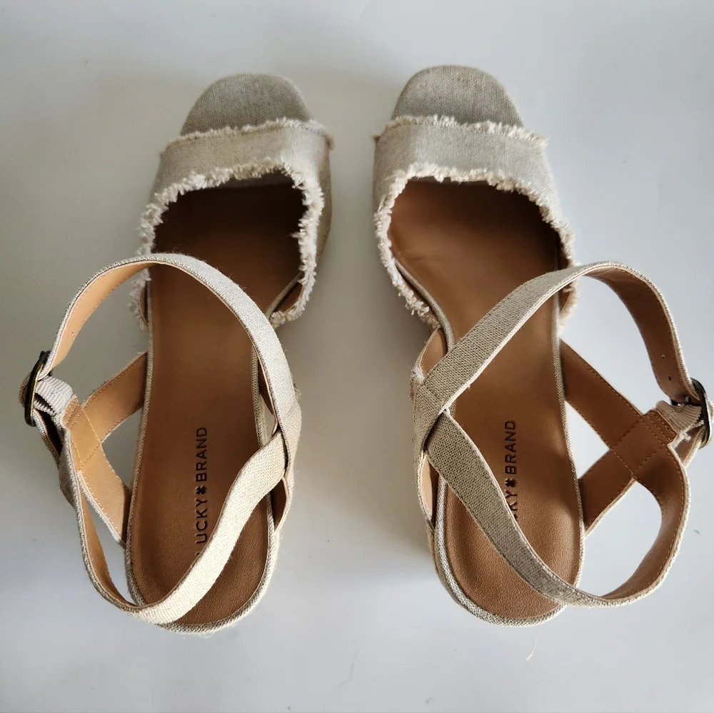 Lucky Brand Mindra Espadrille Wedge Sandal Size 12 Natural Frayed
